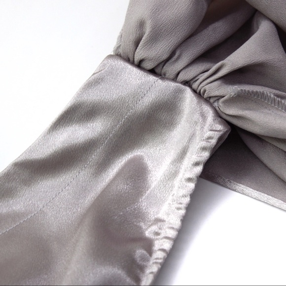 Forever 21 Metallic Grey One Shoulder Bow Crop Top - Picture 4 of 6